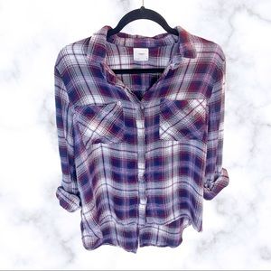 Francesca’s Harper High-Low Flannel Blouse